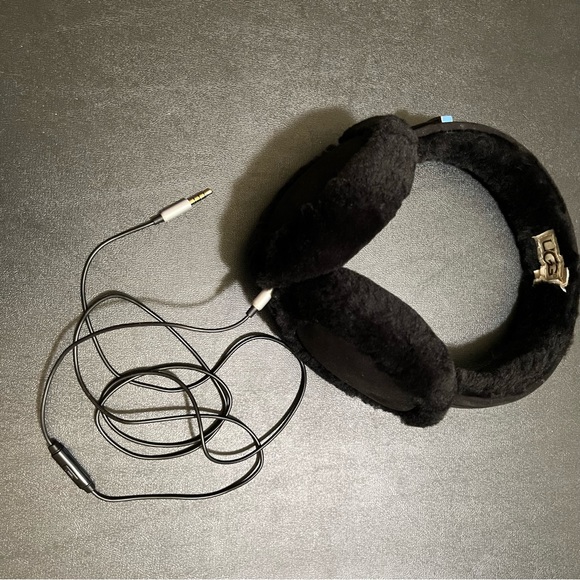 Ugg Music Ear Muffs - Picture 4 of 7